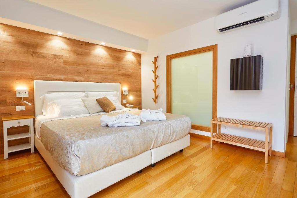 Hotel La Tavernetta Скопелло Экстерьер фото